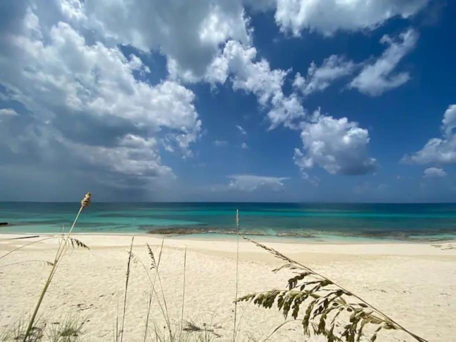 Beach'Nbarefoot Nassau Exterior foto